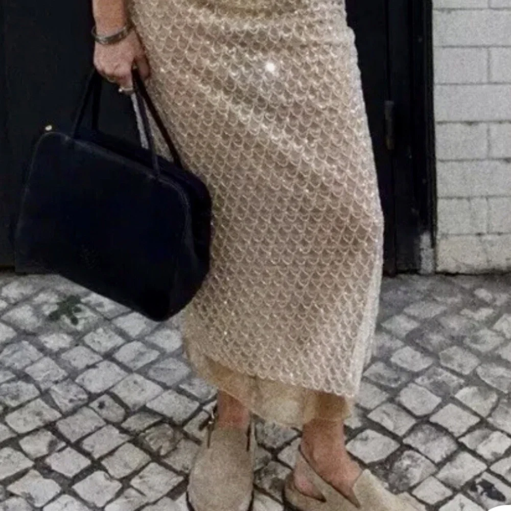 Zara Dress Gold Sequin Skirt, size Large, NWT - Picture 5 of 13